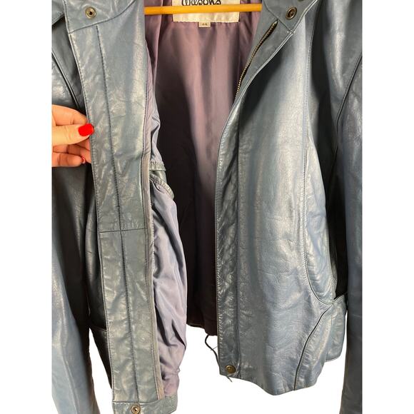 Vintage 1980’s Women’s Cropped Teal Leather Jacket with Epaulettes‎ Size 44 (XL) - Picture 12 of 14